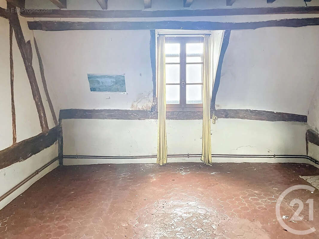 Maison à ERAGNY-SUR-EPTE