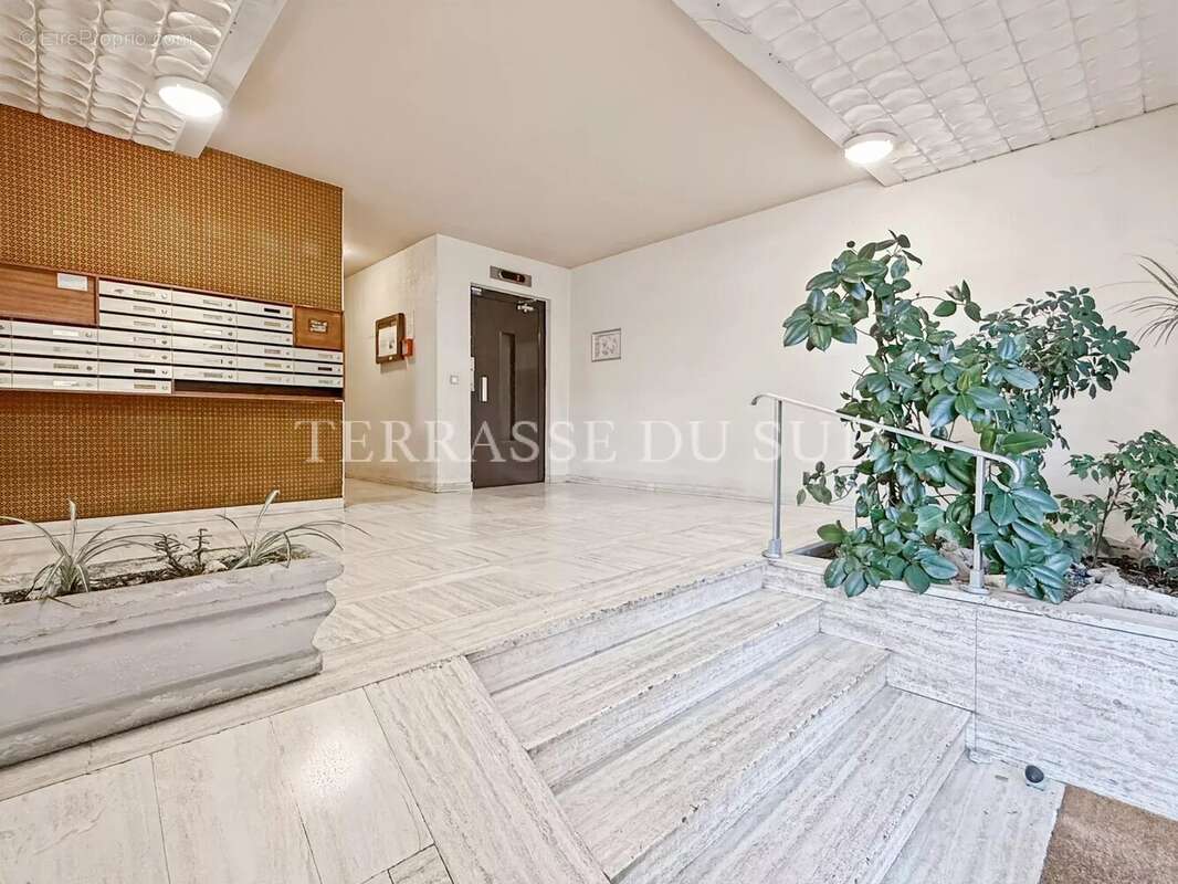 Appartement à MARSEILLE-7E
