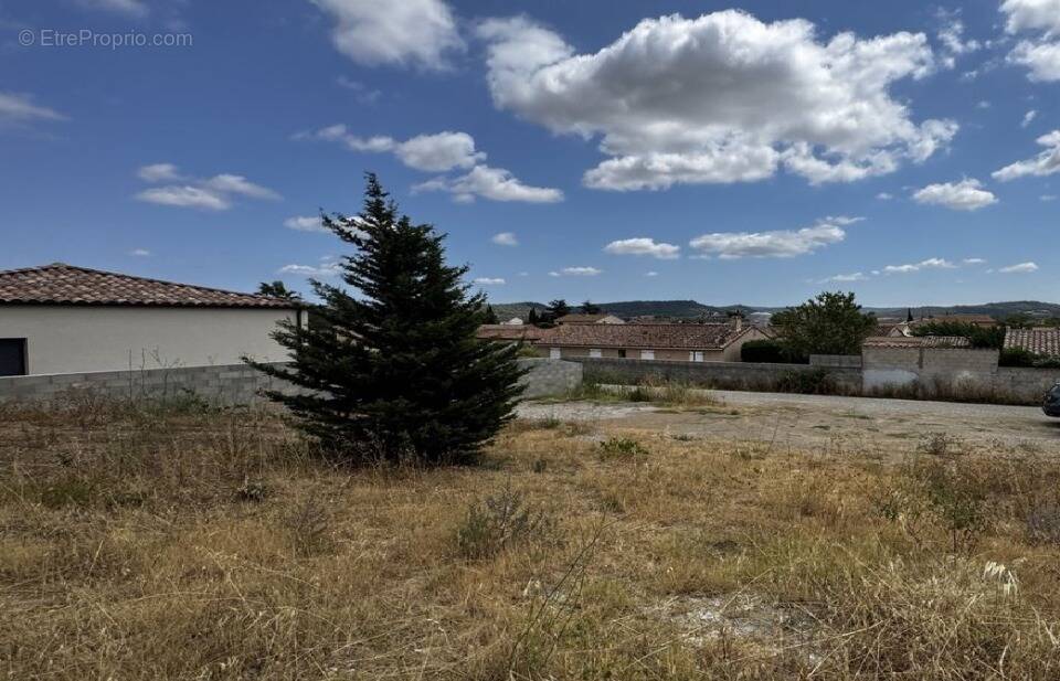 Terrain à FABREZAN