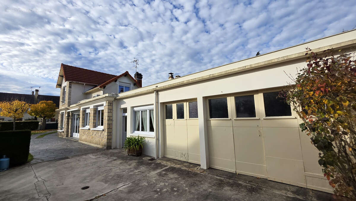 Maison à TREMBLAY-EN-FRANCE