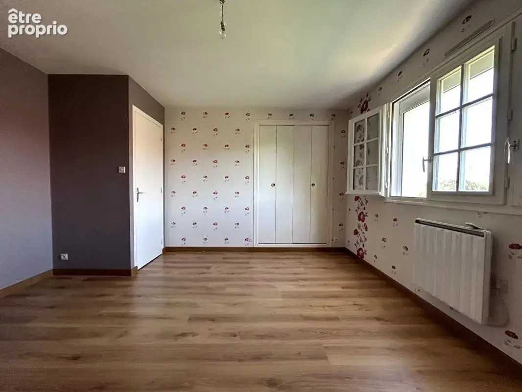 Maison familiale 4 chambres, double garage - Bignoux - photo 12
