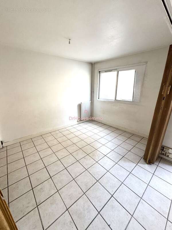 Appartement à MARSEILLE-7E