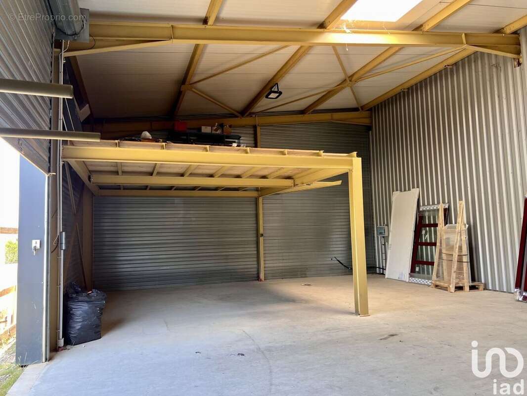 Photo 4 - Commerce à MONTREDON-DES-CORBIERES