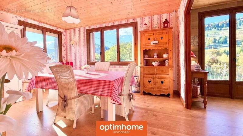 Maison à SAINT-MAURICE-SUR-MOSELLE