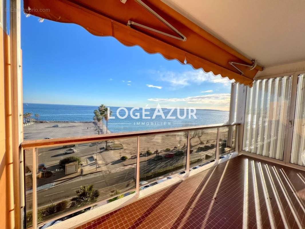 Appartement à VALLAURIS