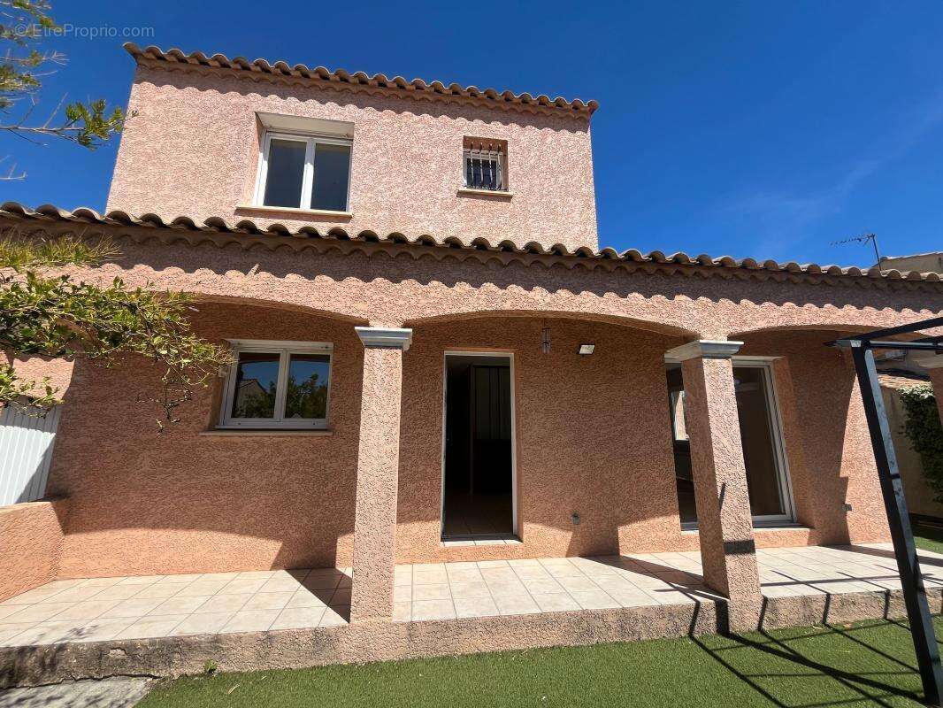 Villa T4 avec chambre en rez de chaussée, garage et jardin - photo 4