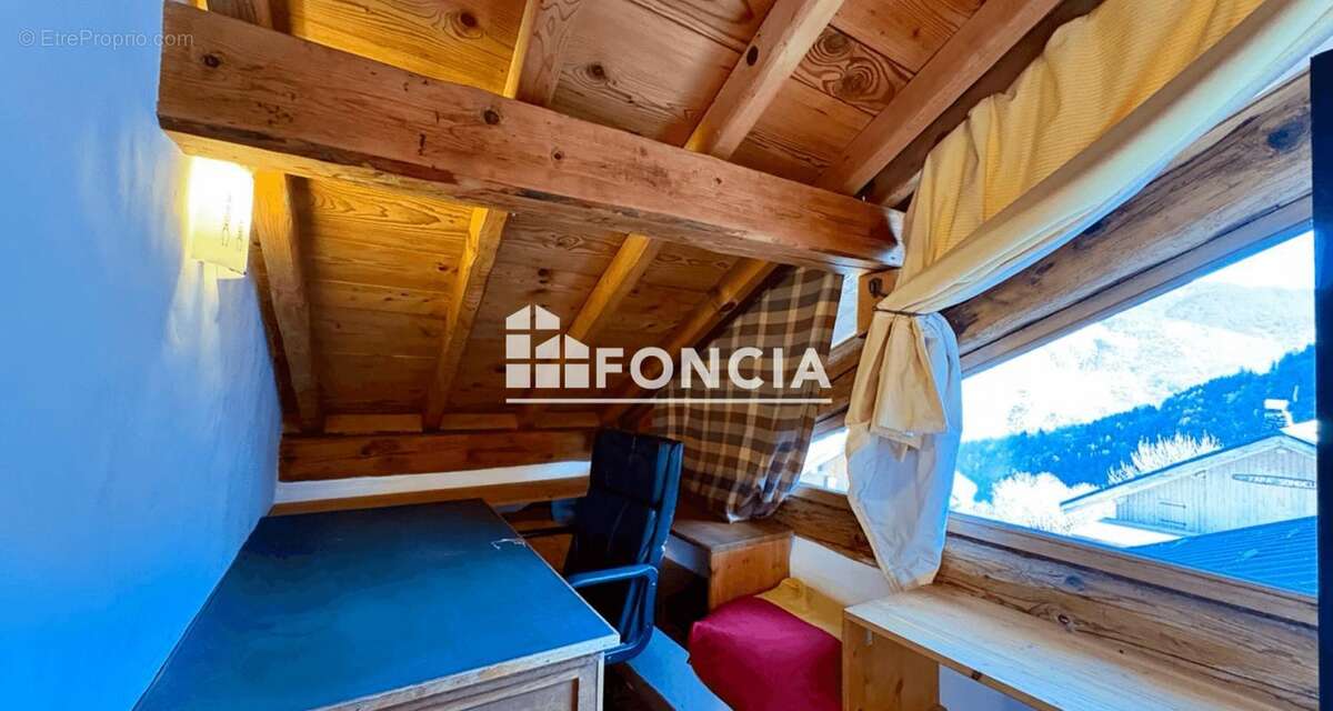 Maison à LES ALLUES