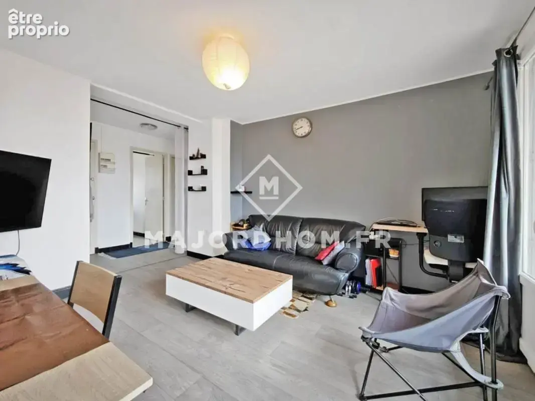 vente type 3 52m² calme ascenseur balcon traversant  13004 - photo 4