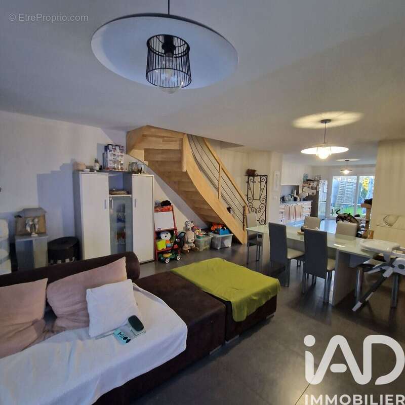 Photo 3 - Maison à RAISMES