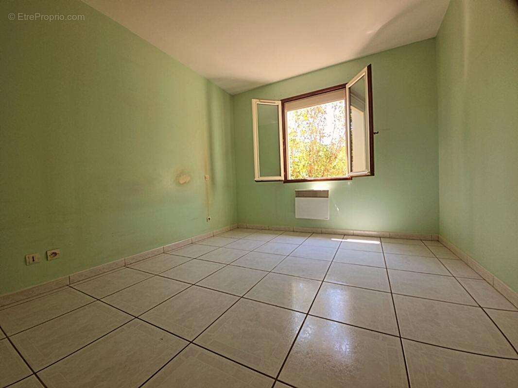 Lezignan corbieres maison t4 plain pied, 4 faces - photo 3