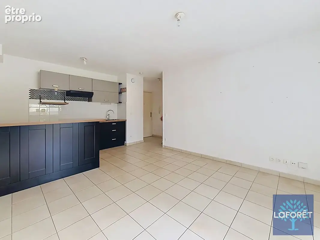 Etampes - appartement 3 pièces avec 2 terrasses, piscine et parkings - photo 4