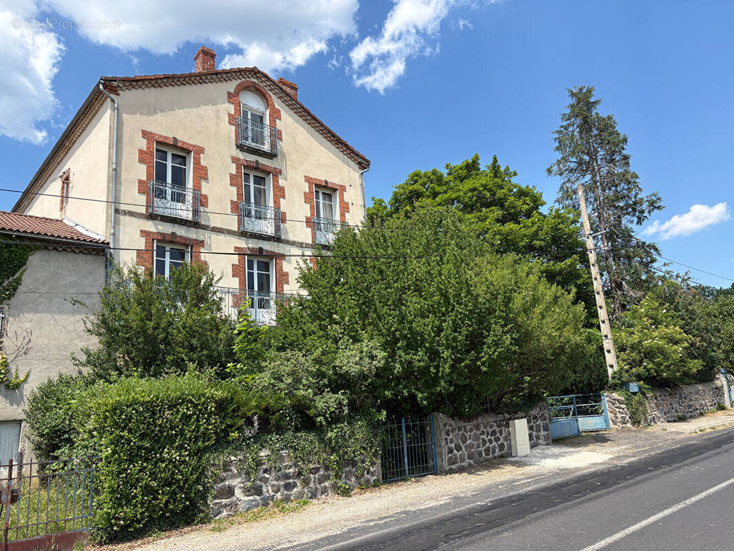 Maison à VISSAC-AUTEYRAC