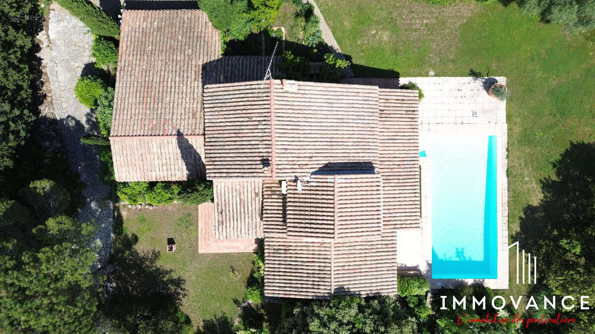 Maison à VAILHAUQUES