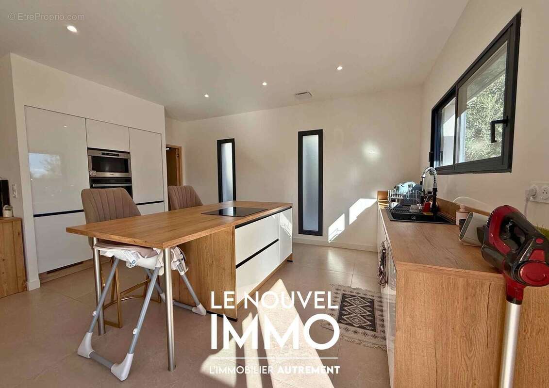 Maison à VILLETELLE