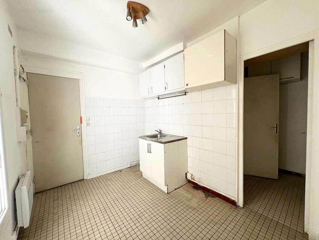 Appartement à PARIS-18E