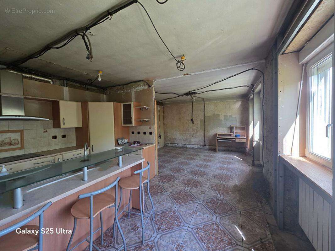 Maison à REMONDANS-VAIVRE