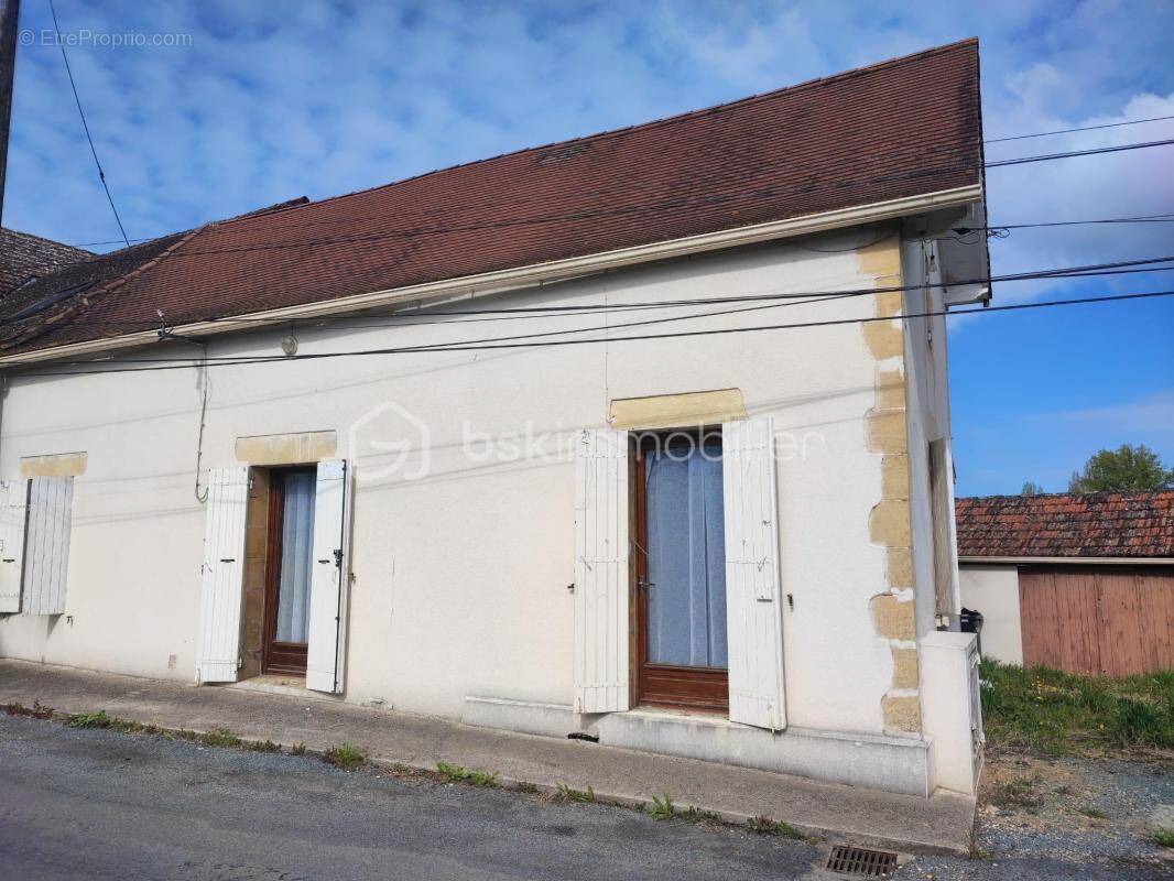 Maison à SAINT-LAURENT-DES-VIGNES