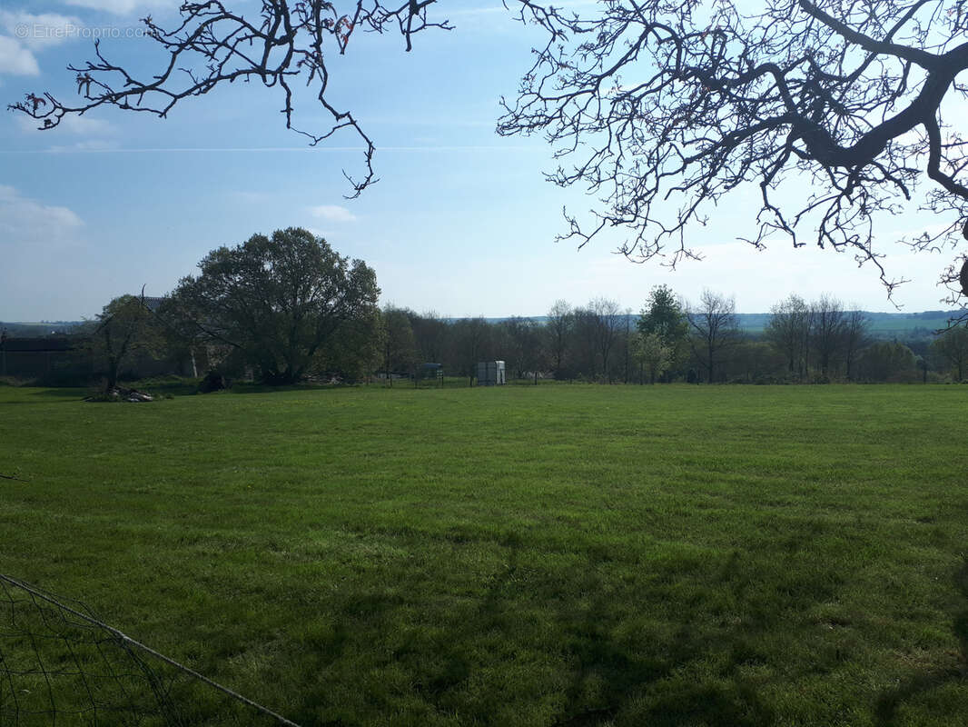 Maison à VAUX-SUR-VIENNE