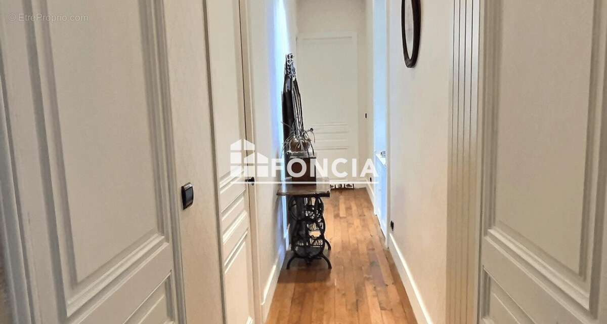 T6 - Appartement centre ville de Vienne-A voir Absolument - photo 3