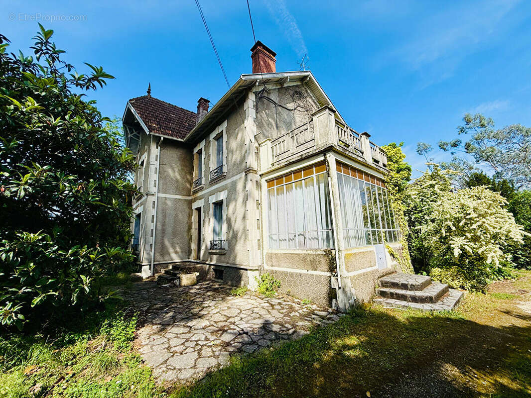 Maison à SAINT-SYLVESTRE-SUR-LOT