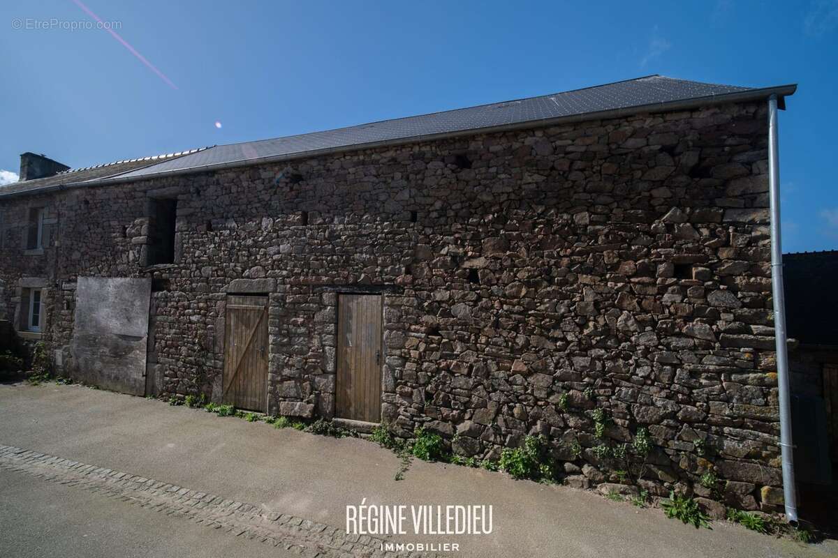 Maison à DIGULLEVILLE