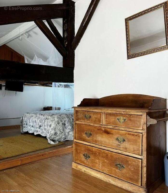Maison à NANTEUIL-EN-VALLEE