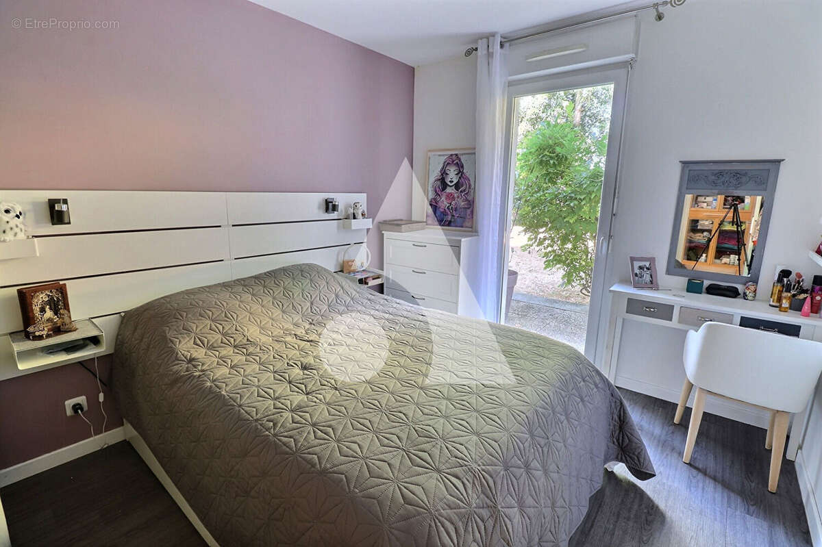 Montigny-lès-Cormeilles ? 3 pièces de 69 m² avec terrasse, loggia et double parking - photo 3