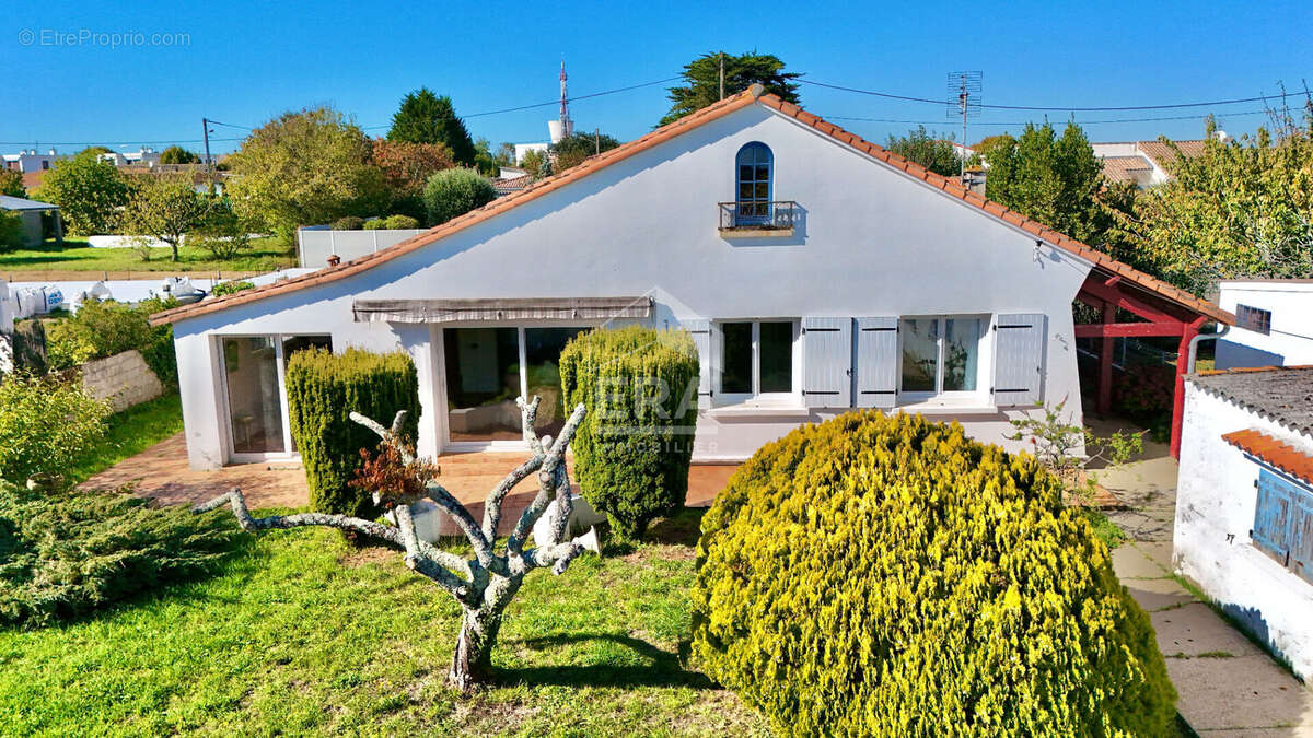 Maison à VAUX-SUR-MER