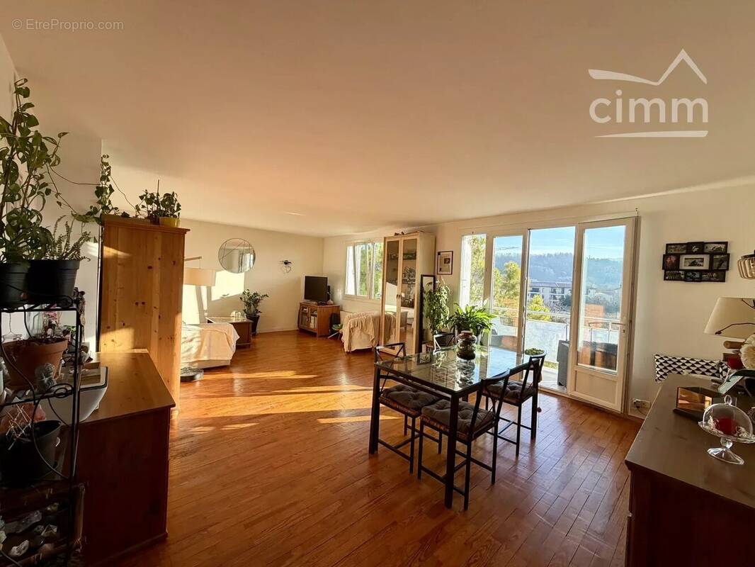 Appartement à CHABEUIL