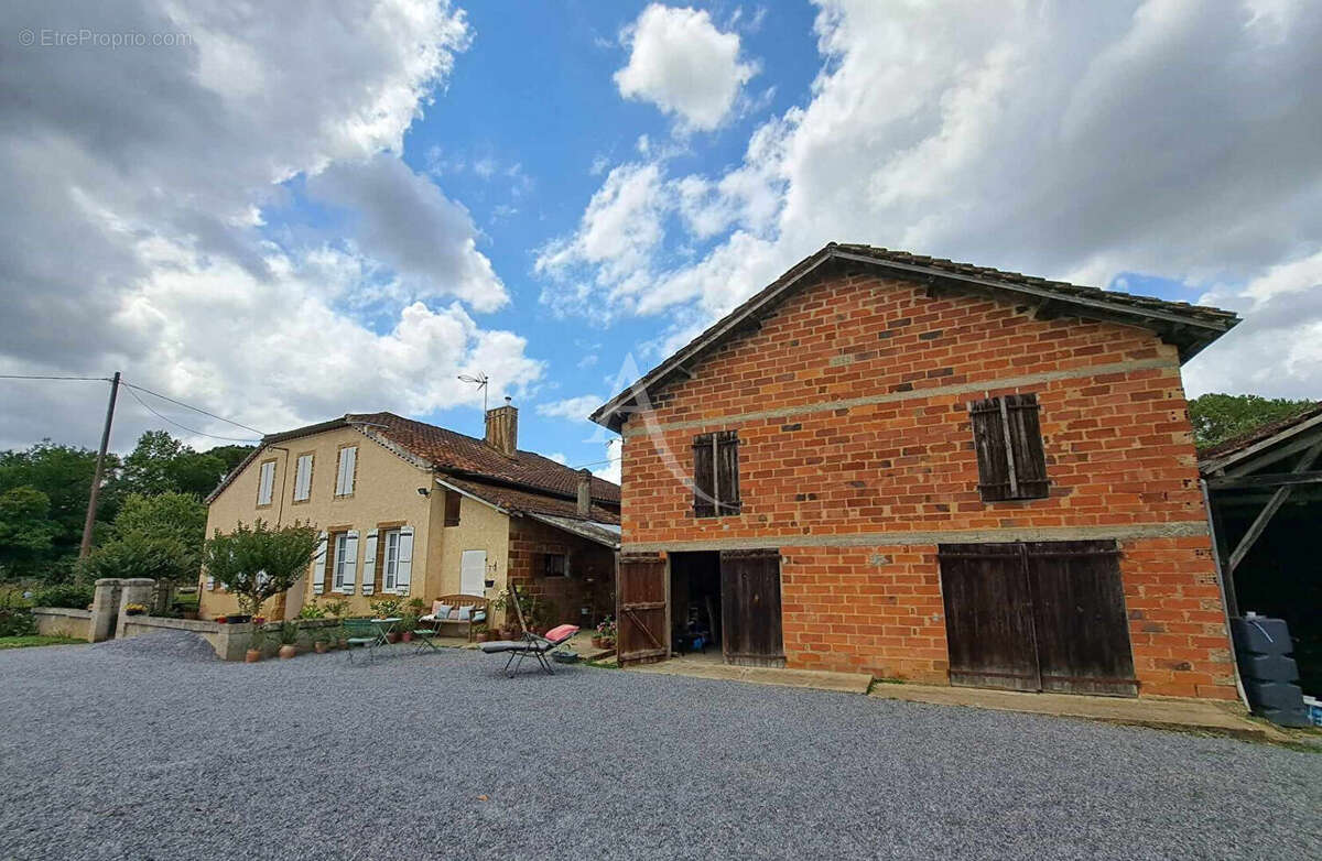 Maison à NOGARO