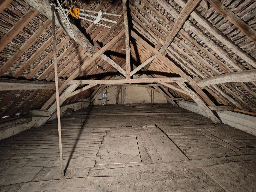 Maison à BUSSY-EN-OTHE