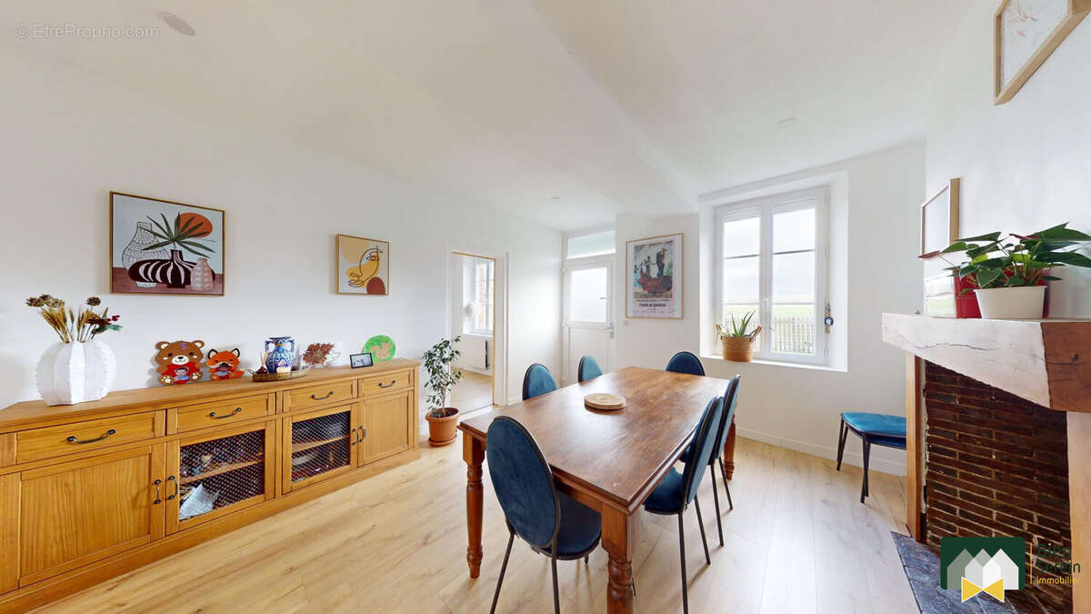 Maison à COURVILLE-SUR-EURE