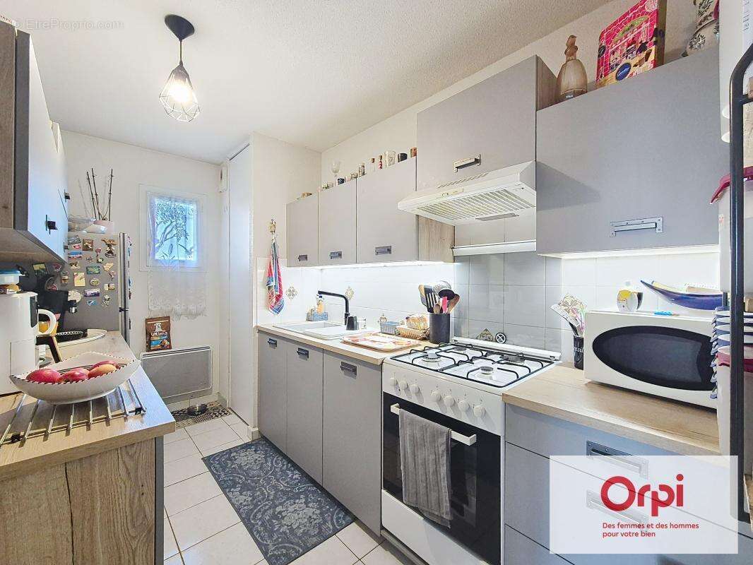 Appartement à PAZAYAC