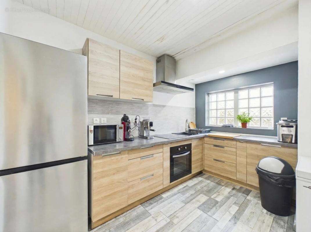 Maison à QUIEVRECHAIN