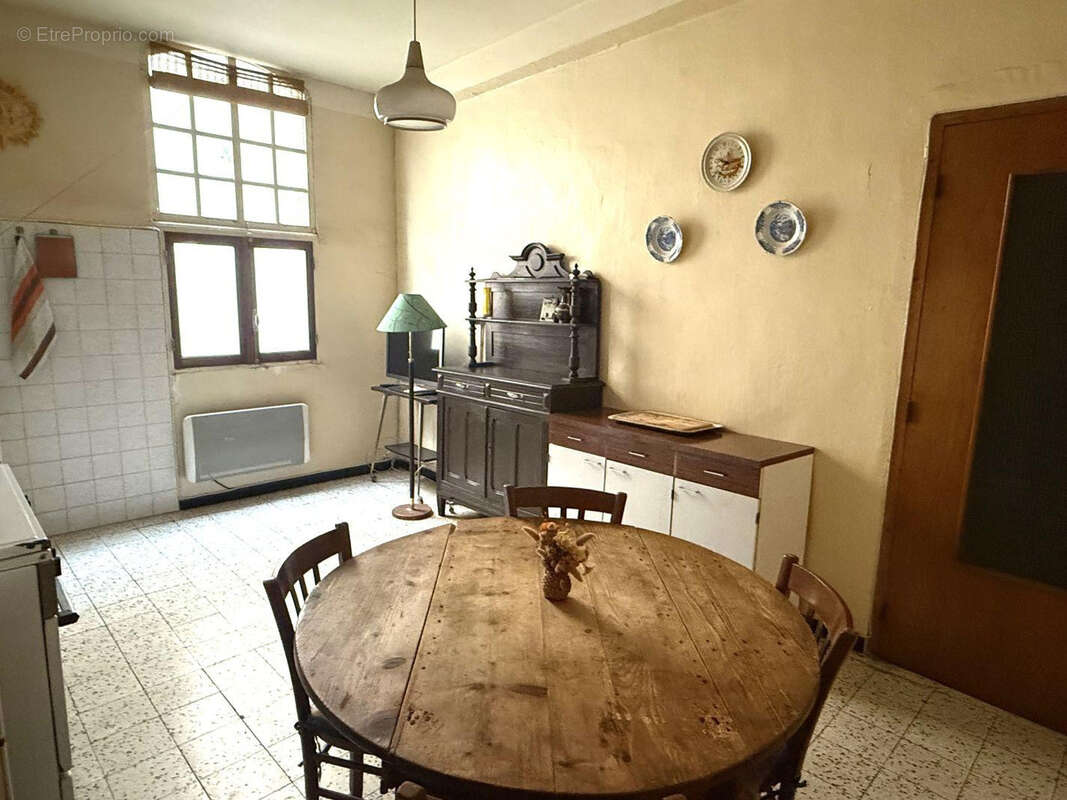 Maison à MONTAGNAC