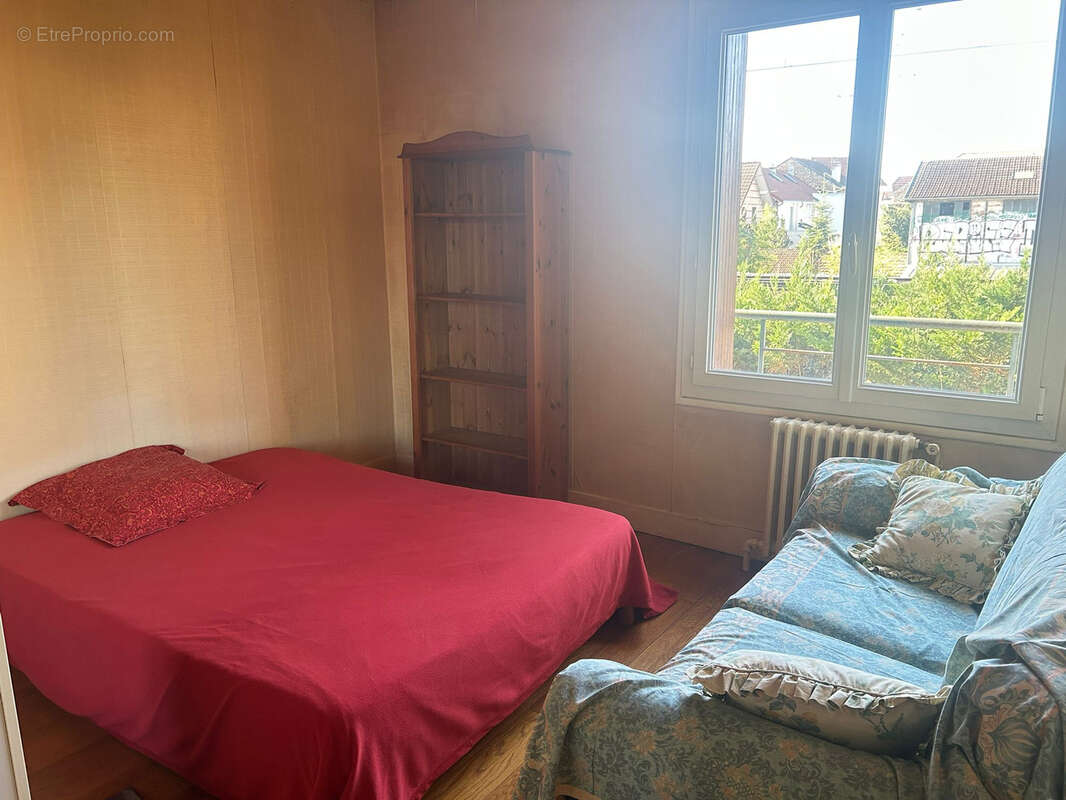 Appartement à SAINT-MAUR-DES-FOSSES