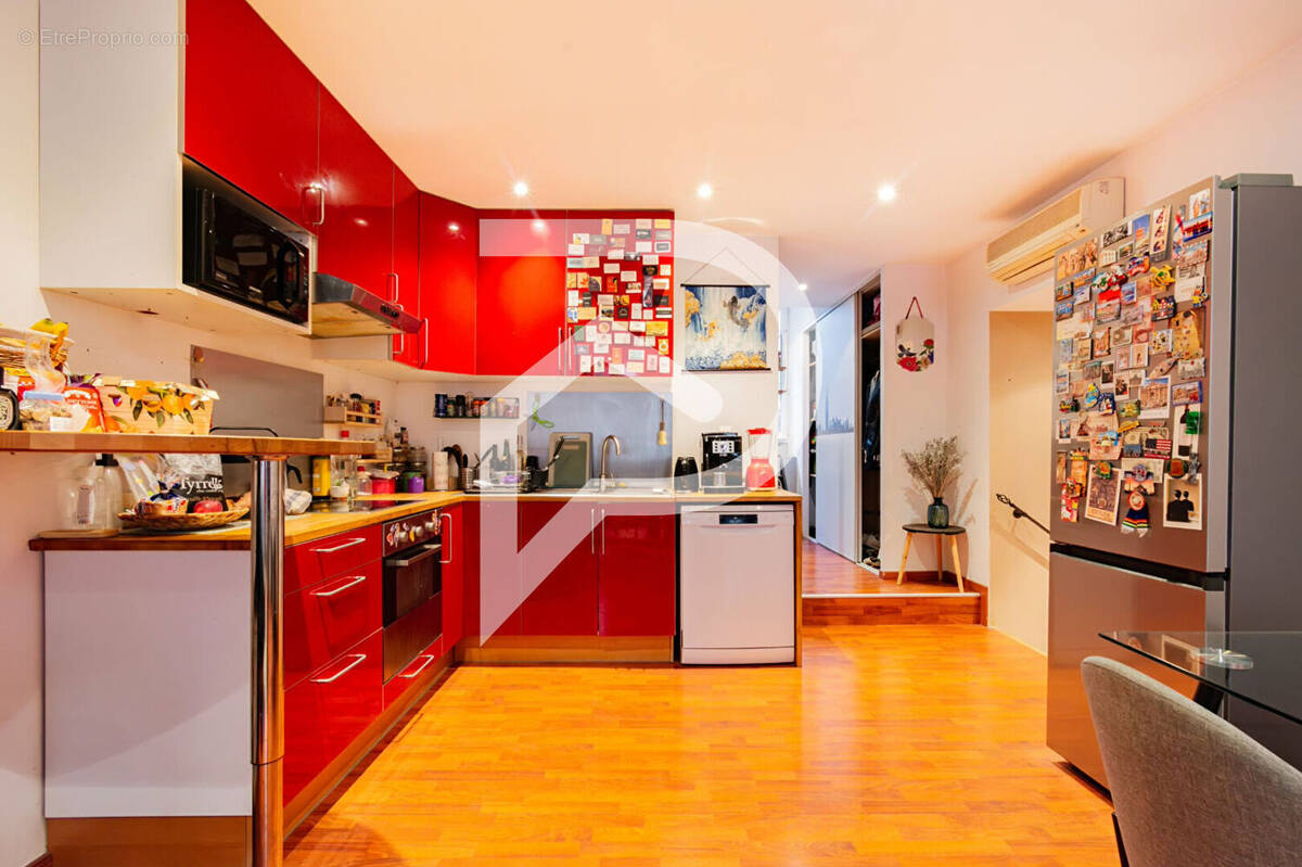 Appartement à MARSEILLE-2E