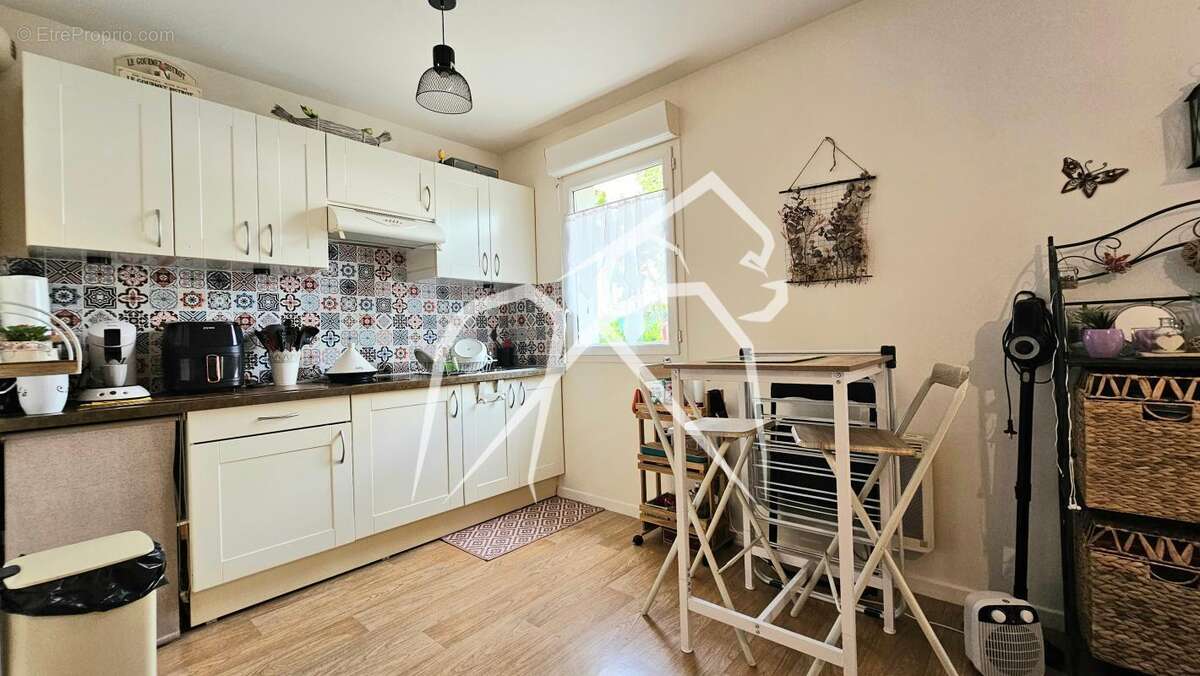 Appartement à SAINT-ETIENNE-DU-ROUVRAY