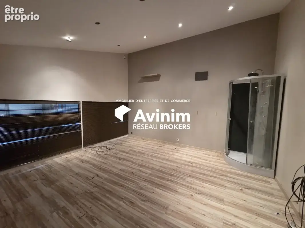 Commerce 947 m² à vendre à Argonay (74370) - photo 8