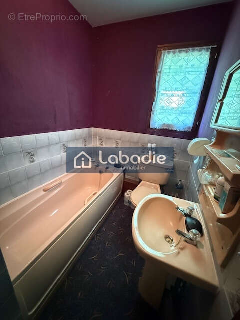 EXCLUSIVITE, maison d'habitation de plain-pied de 101m2, 4 chambres, terrain de 1540m2. - photo 5