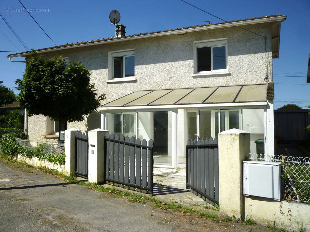 Exclusivite - ensemble immobilier de deux maisons - monsempron libos - photo 2