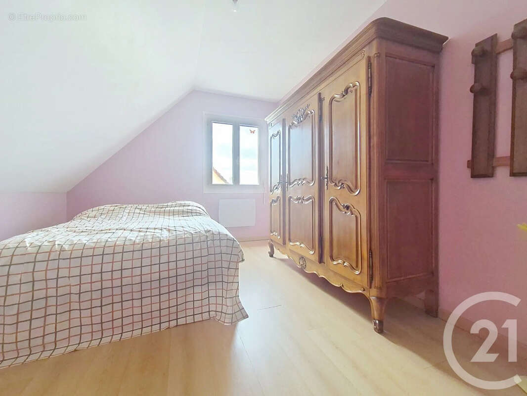 Maison 110 m² à Pont-Audemer  - photo 11