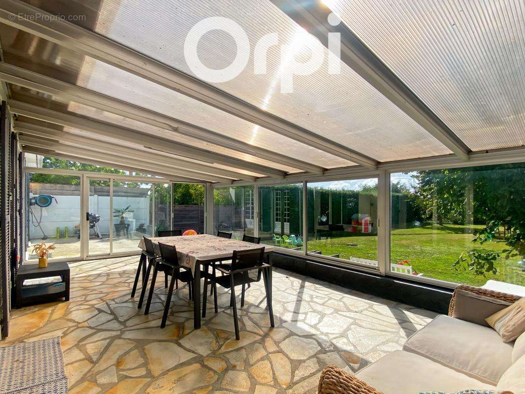 Maison à ESTREES-SAINT-DENIS