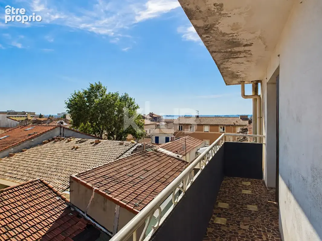 Appartement à PORT-DE-BOUC