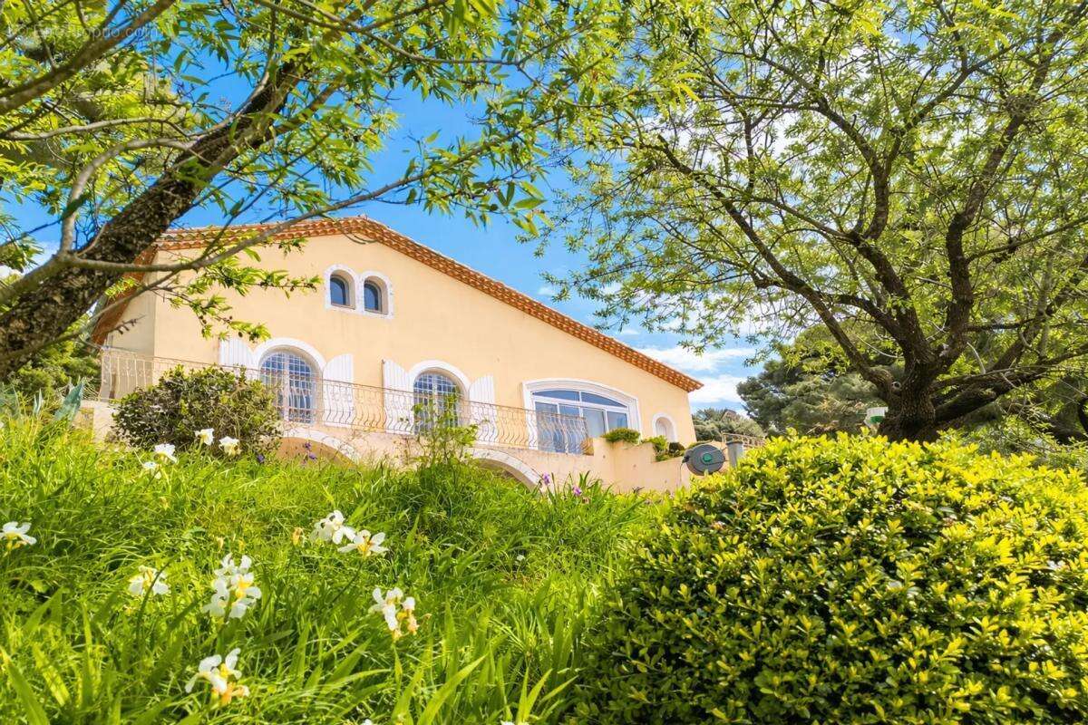 Maison à ARMISSAN