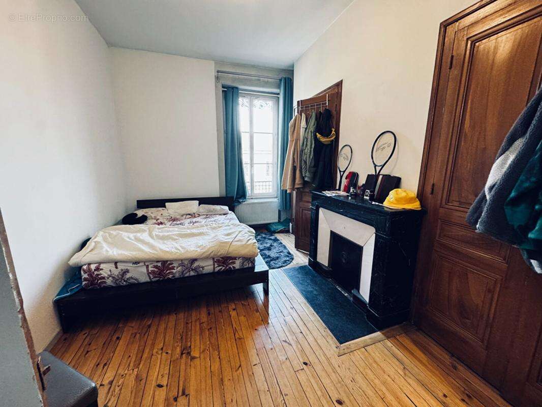 Appartement à SAINT-ETIENNE