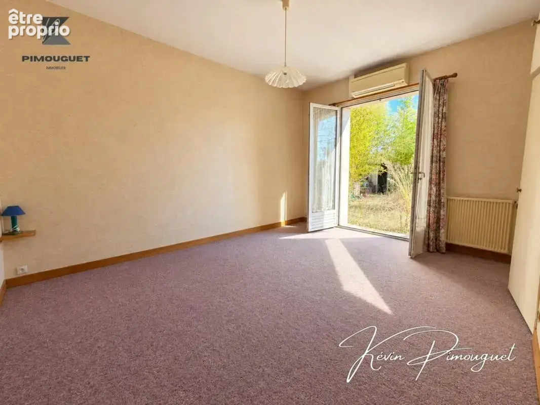 Maison de campagne à rénover avec dépendances — Saint-Seurin-de-Prats - photo 12