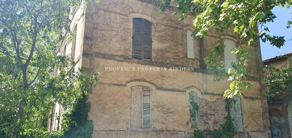 Maison à LE CANNET-DES-MAURES