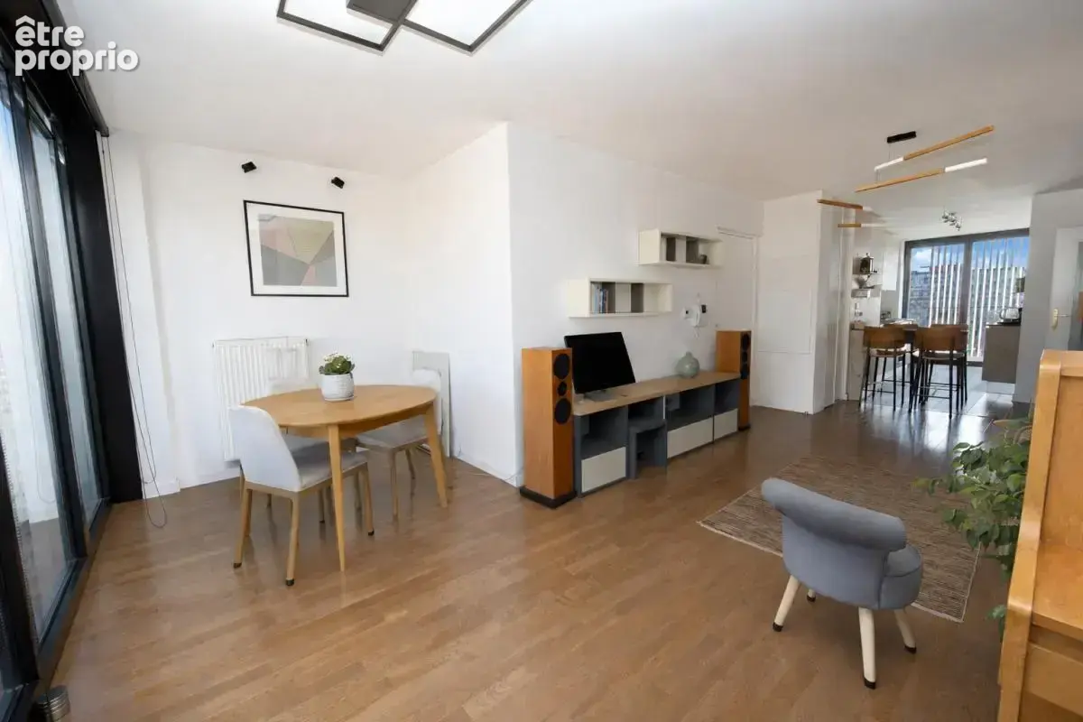 Appartement à NANTERRE