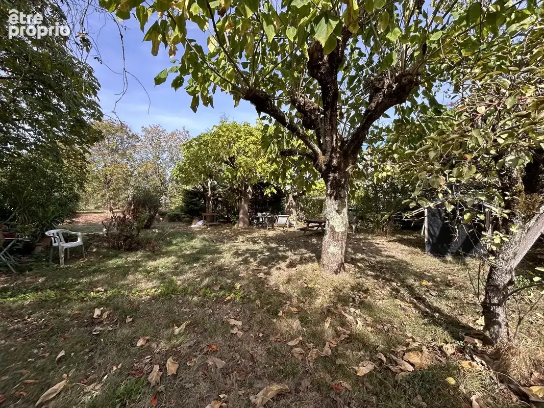 SAINT REMY : Maison de plain-pied de 150 m² à restaurer sur 5 051 m² de terrain - photo 14